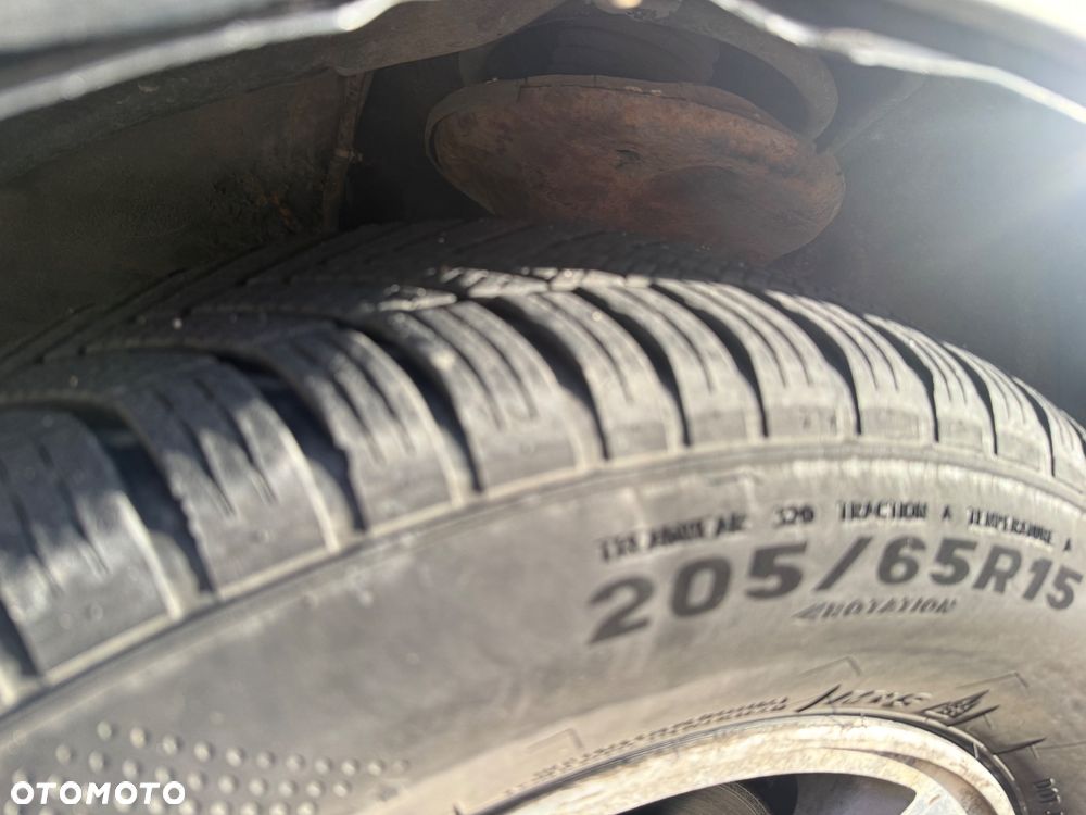 Toyota Camry ver-3-0-v6-le - 9