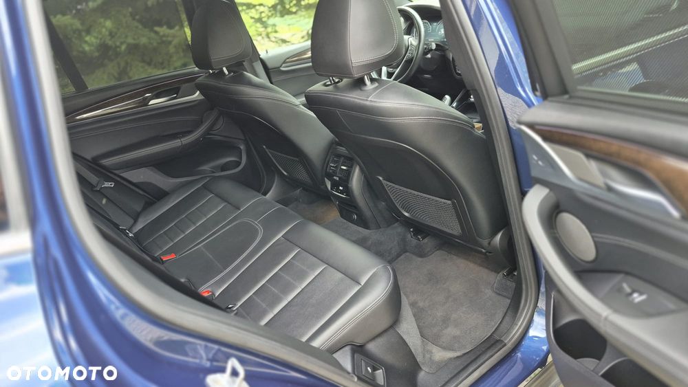 BMW X3 xDrive30i GPF xLine - 25