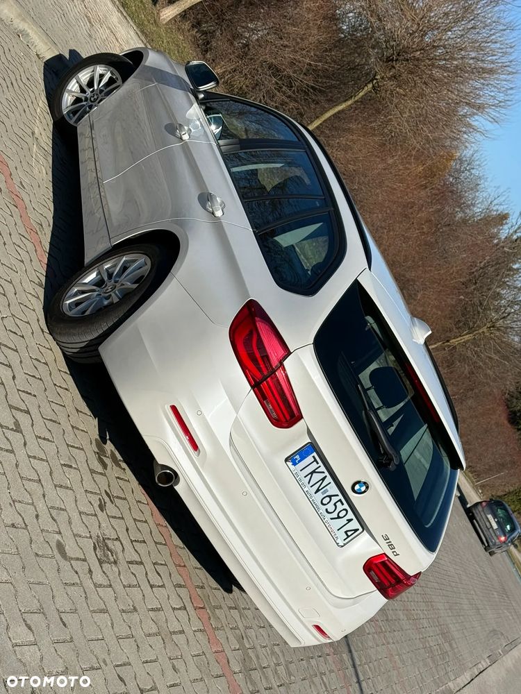 BMW Seria 3 318d M Sport Shadow - 16