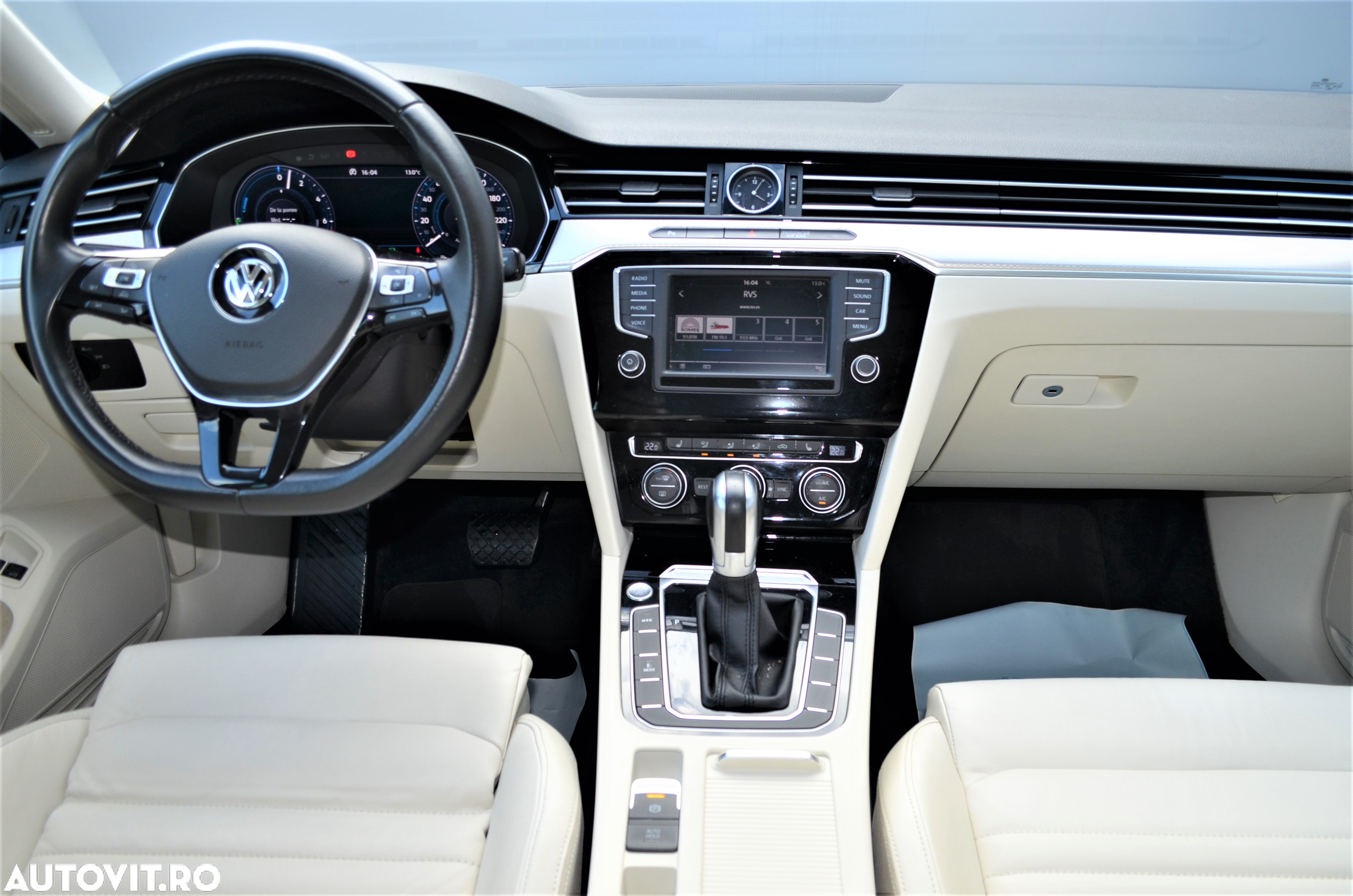 Volkswagen Passat - 7