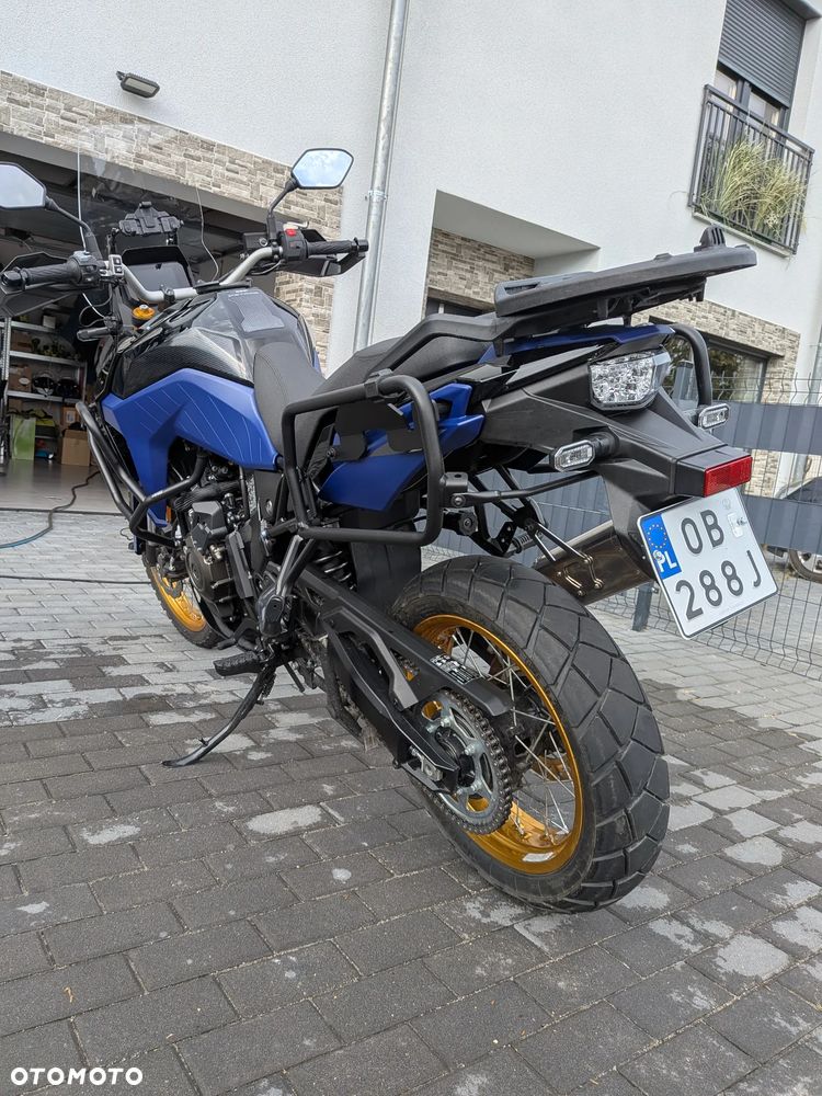 Suzuki DL - 8
