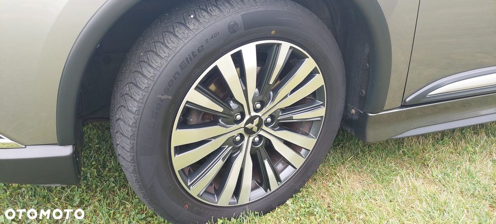 Mitsubishi Outlander 2.0 Intense Comfort 4WD CVT - 30
