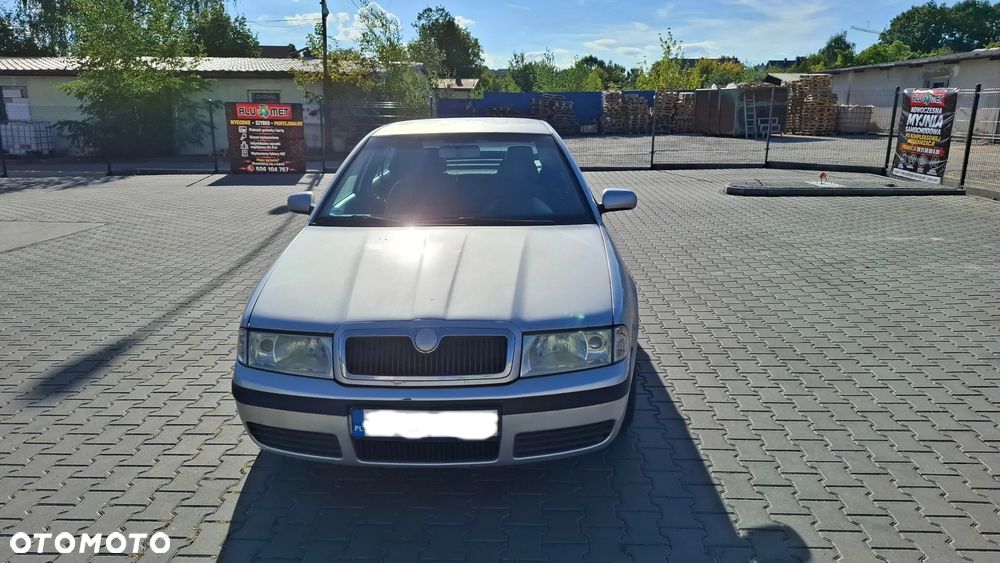 Skoda Octavia 2.0 Ambiente - 1