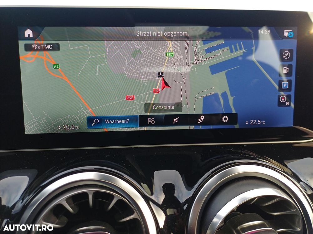 Mercedes-Benz GLA - 14