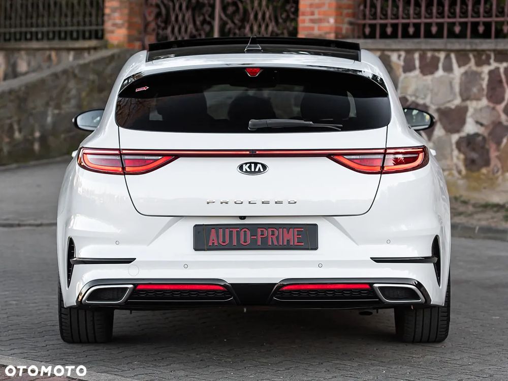 Kia ProCeed 1.4 T-GDI DCT7 OPF GT LINE - 11