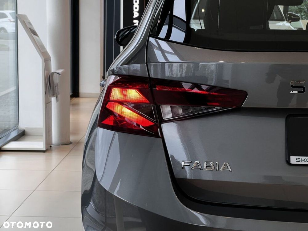 Skoda Fabia 1.0 TSI Essence - 16