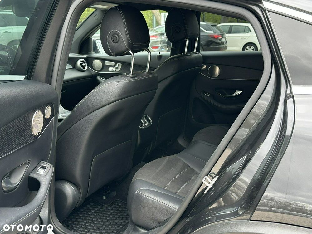 Mercedes-Benz GLC - 19