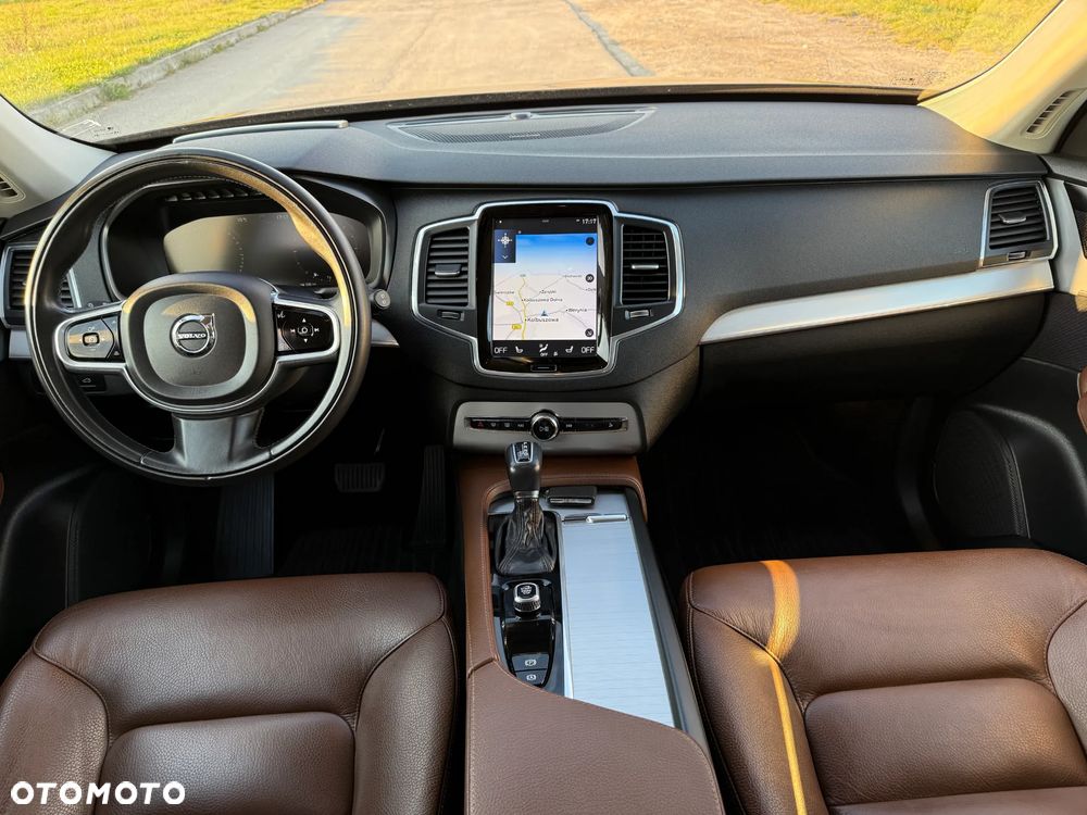 Volvo XC 90 D5 SCR AWD Momentum - 19
