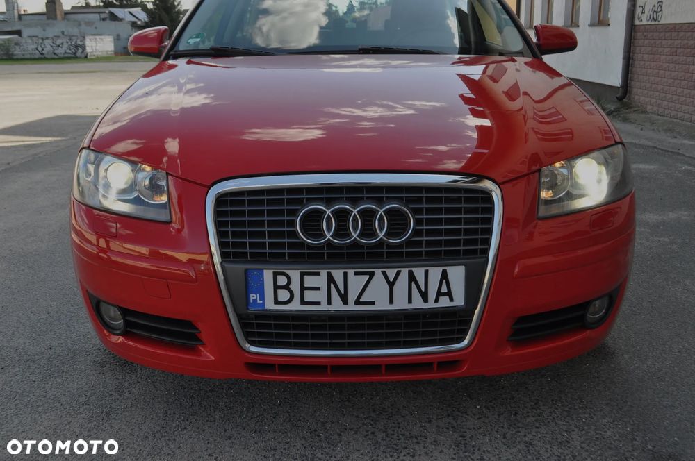 Audi A3 3-drzwiowe 2.0 FSI Attraction - 28