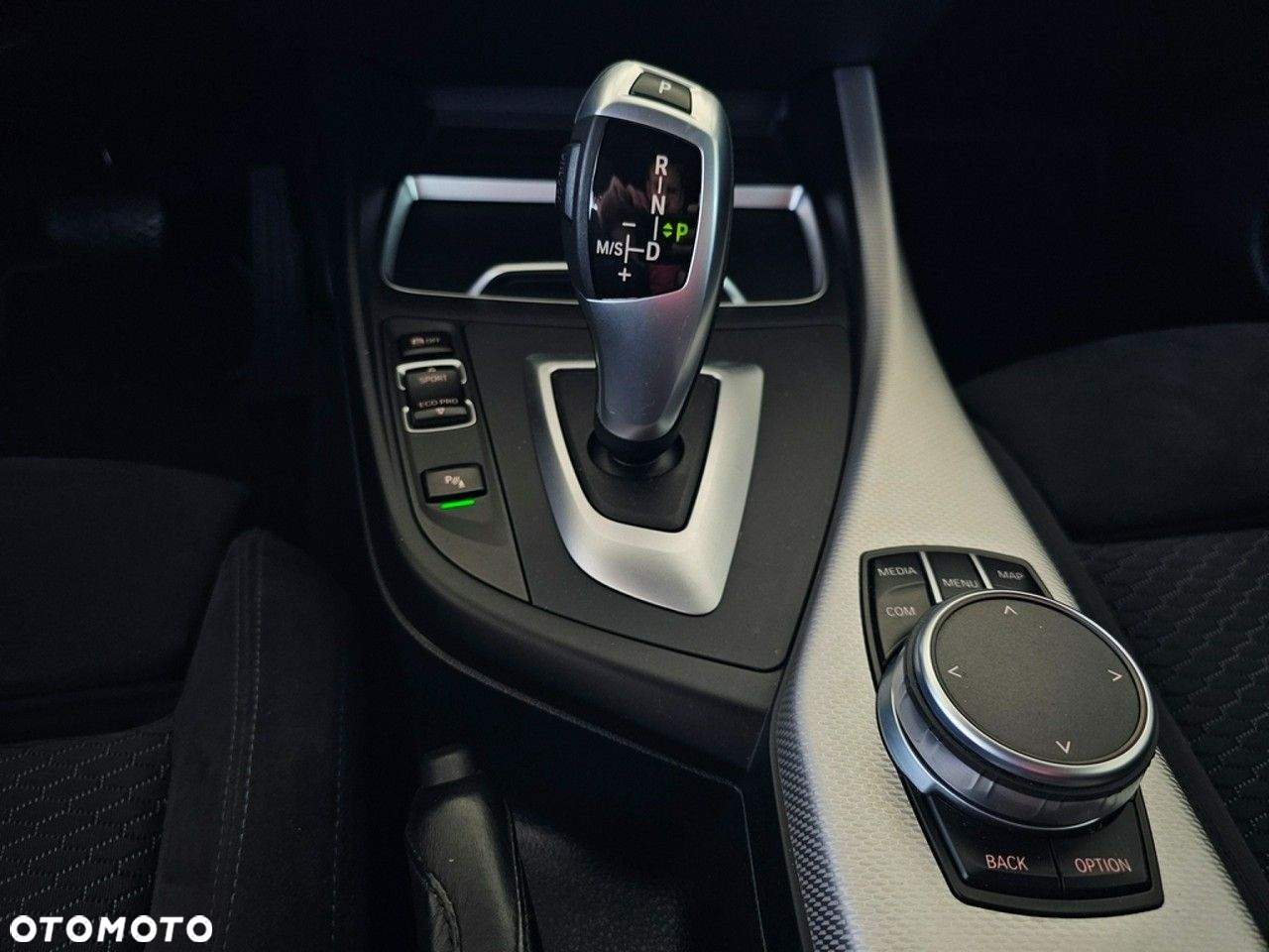 BMW Seria 2 - 32