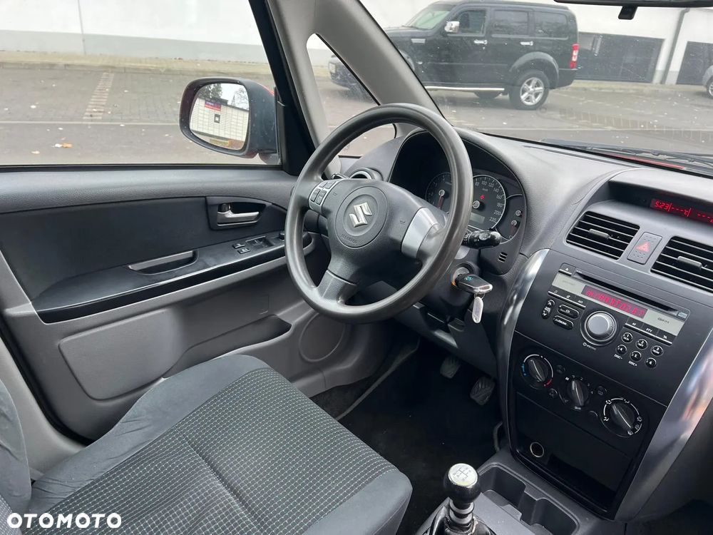 Suzuki SX4 1.6 DDiS Comfort - 19