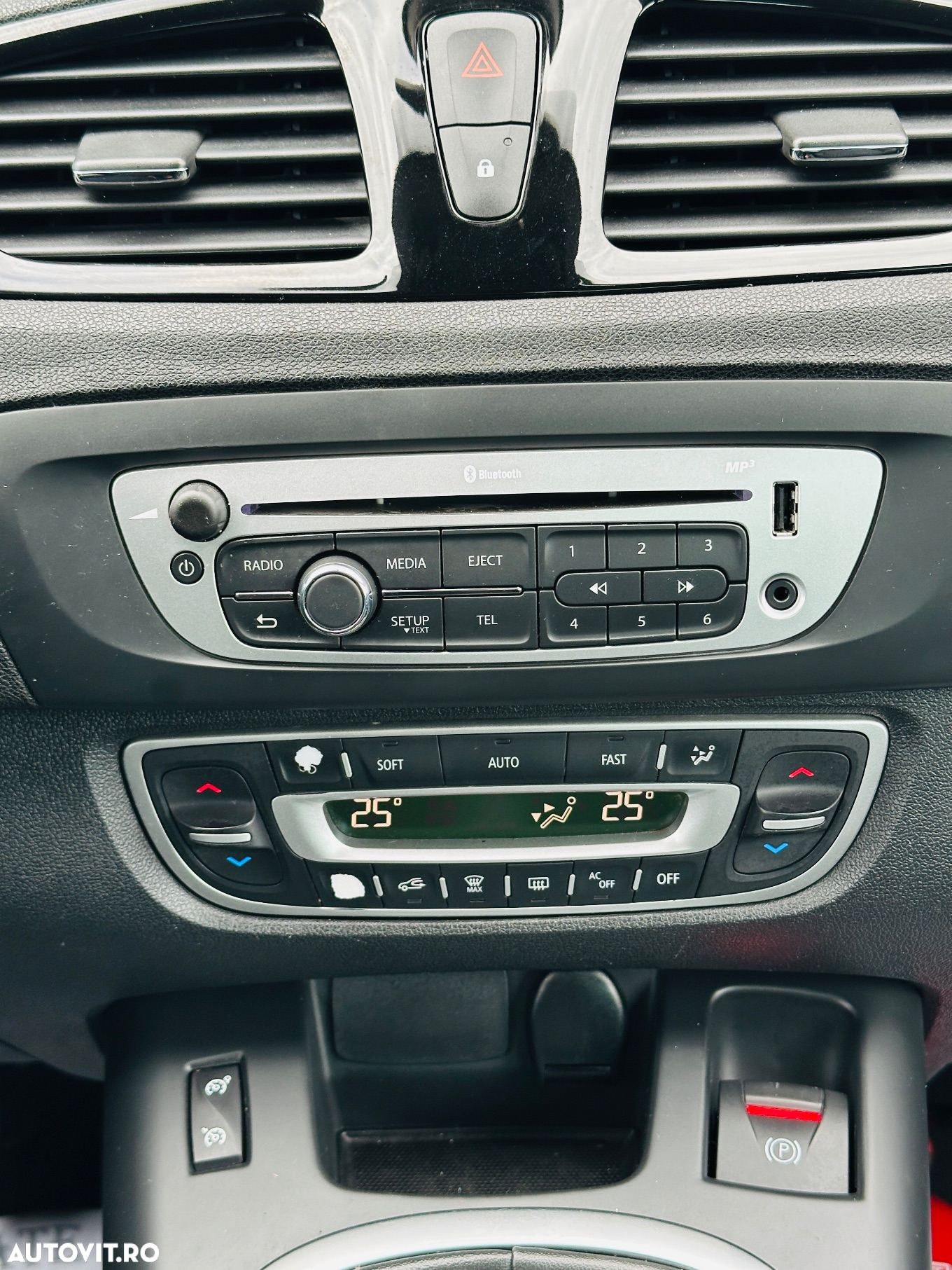 Renault Scenic ENERGY dCi 110 S&S LIMITED - 25