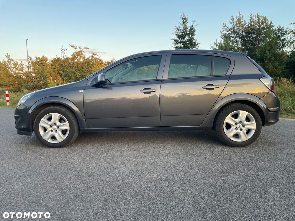 Opel Astra 1.6 Enjoy - 9
