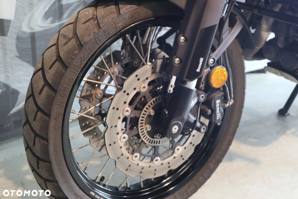 Benelli TRK 502X - 4