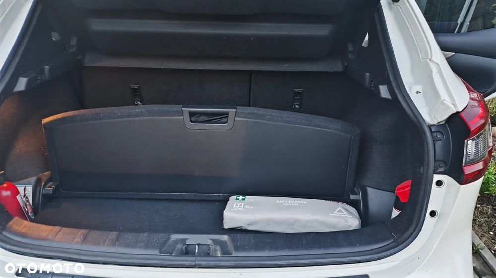 Nissan Qashqai 1.2 DIG-T N-Connecta EU6 - 3