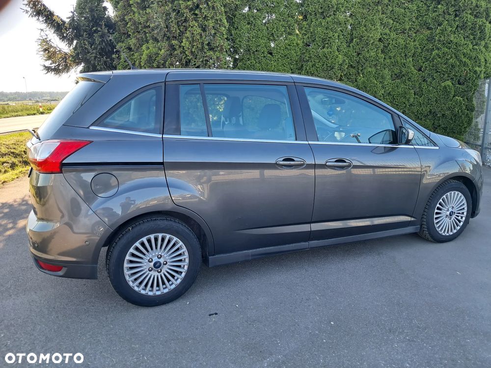 Ford Grand C-MAX - 14