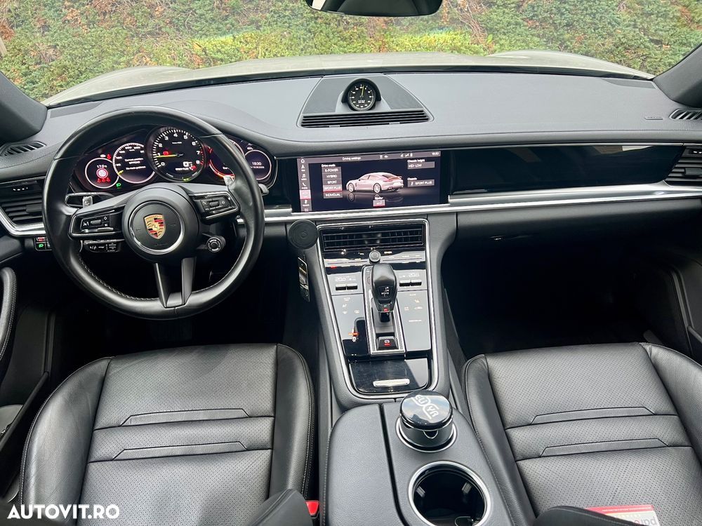 Porsche Panamera 4 E-Hybrid - 15