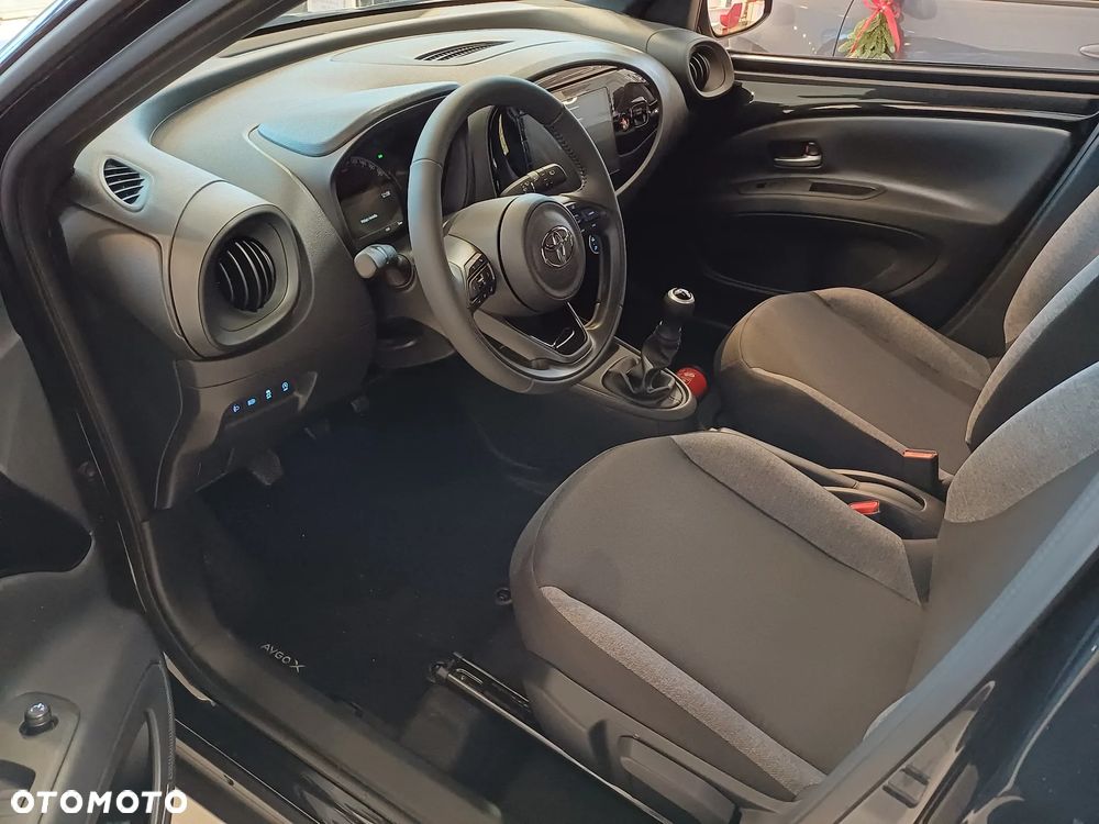 Toyota Aygo X - 5