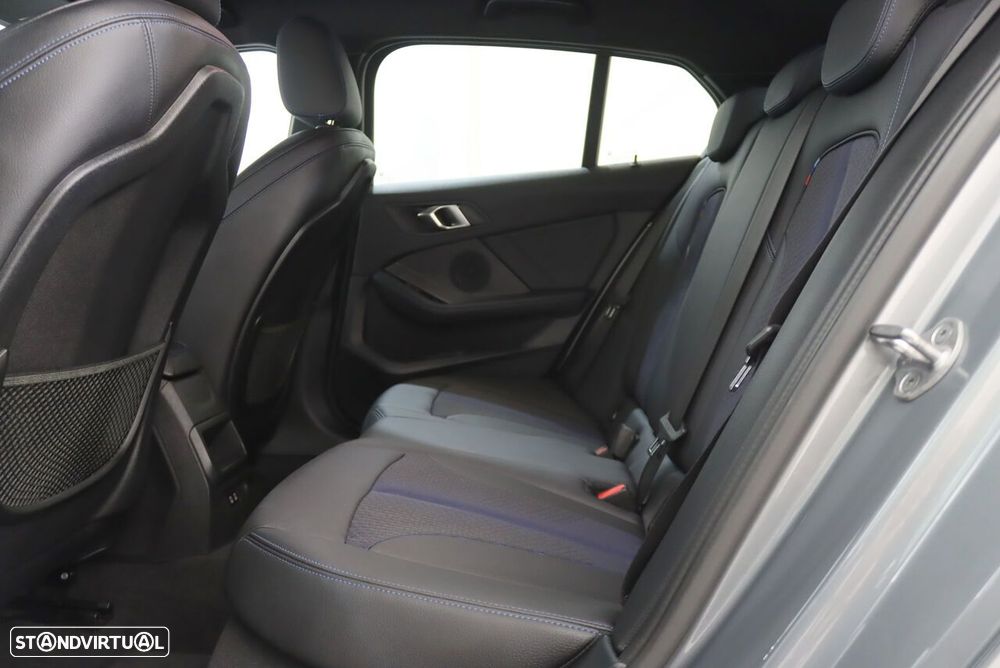 BMW 116 d Pack Desportivo M Auto - 8
