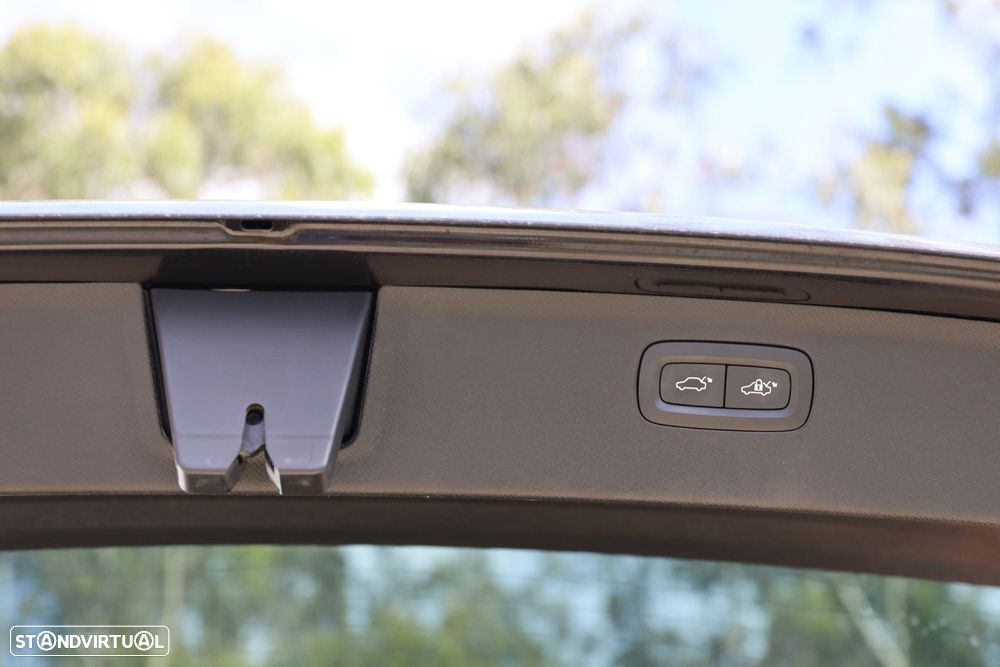 Volvo XC 90 2.0 D5 Momentum AWD - 5