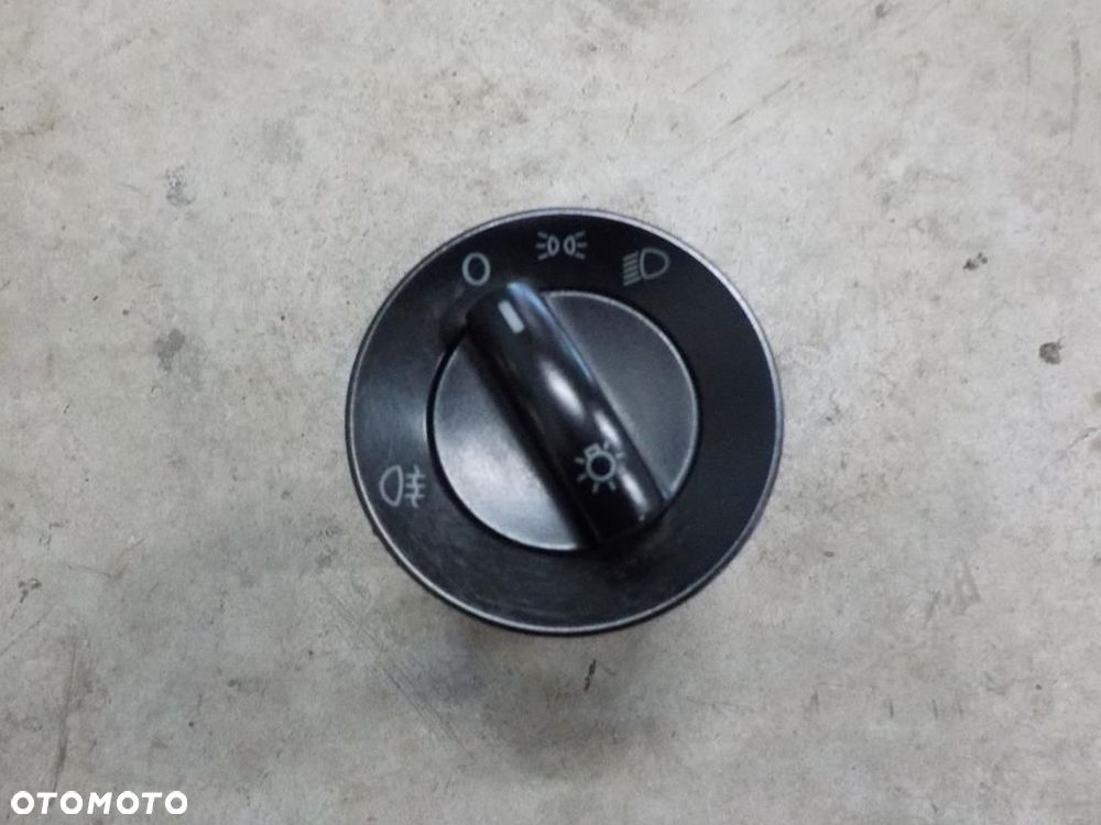 VW T5 WŁĄCZNIK PRZEŁĄCZNIK ŚWIATEŁ 6Q0941531B - 1
