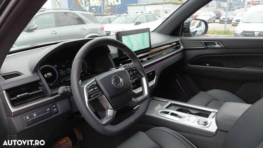 KG Mobility Rexton - 10