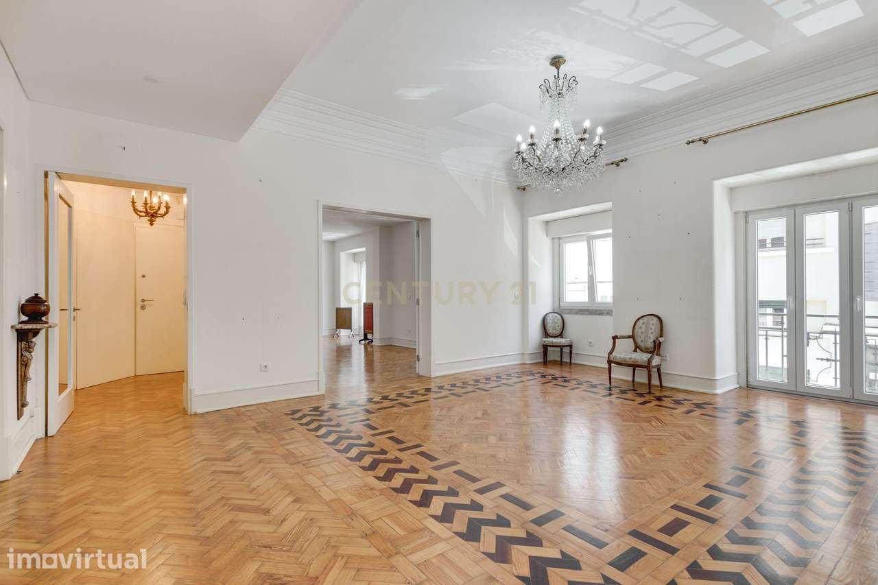 Fantástico Apartamento T4 na Alameda D. Afonso Henriques – Localização - Grande imagem: 2/48