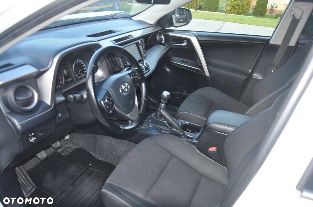 Toyota RAV4 2.0 4x4 Start&Stop Executive - 15
