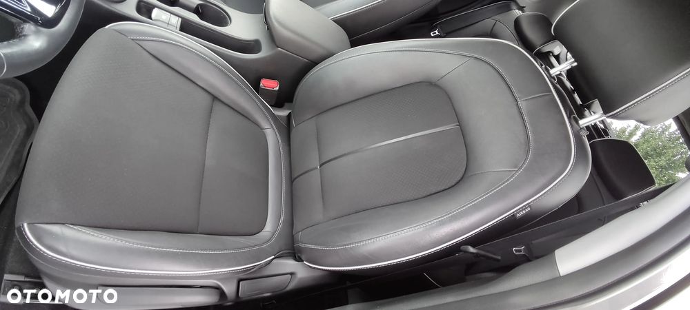 Hyundai Kona 1.6 GDI DCT Premium - 30