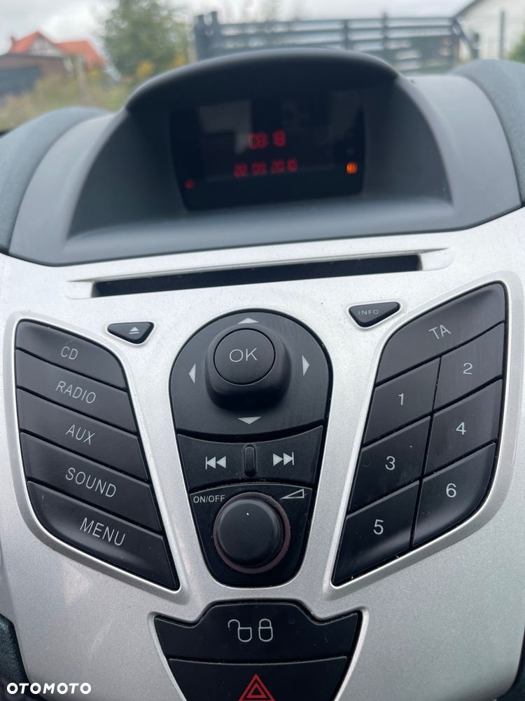 Ford Fiesta - 22