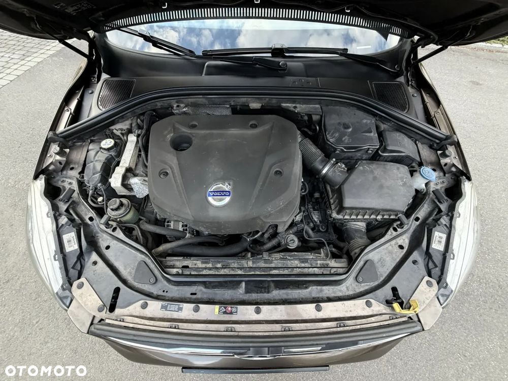 Volvo XC 60 D4 Drive-E Momentum - 32