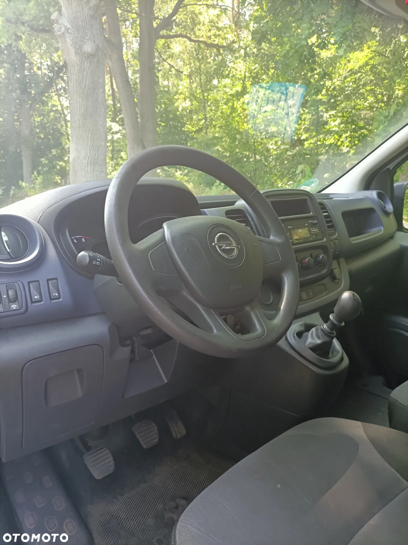 Opel Vivaro - 8