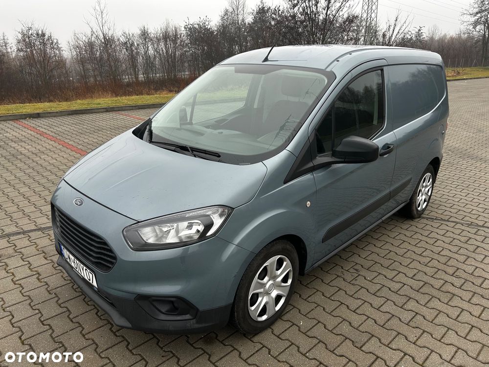 Ford Transit Courier - 1