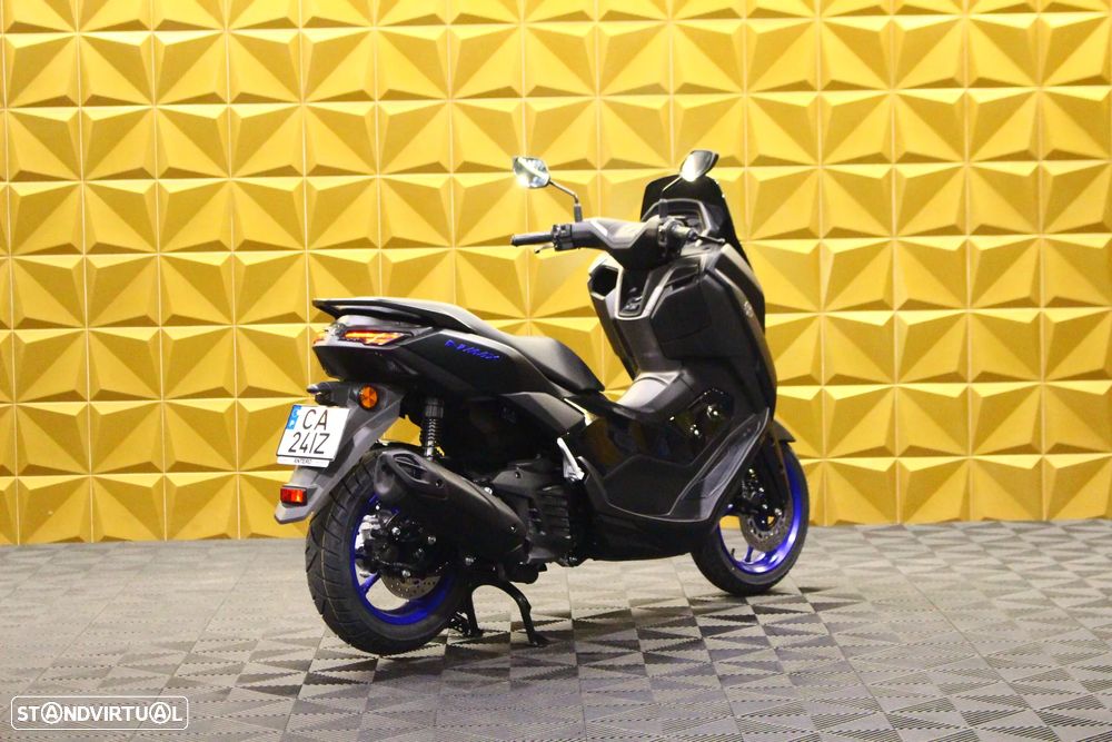 Yamaha NMAX Black Edition - 8