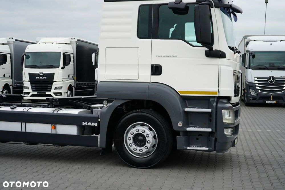 MAN TGS / 26.440 / E 5 / RETARDER / PEŁNY ADR / BDF / 7,15 M , 7,45 M / OŚ SKRĘTNA - 18