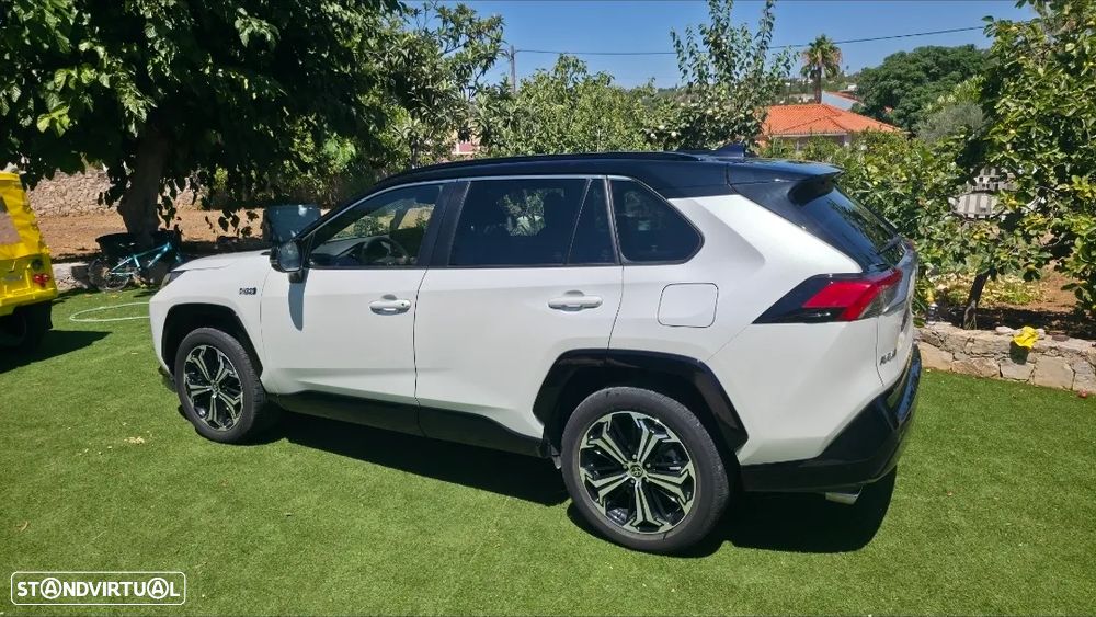 Toyota RAV4 2.5 HDF Lounge AWD-i - 4