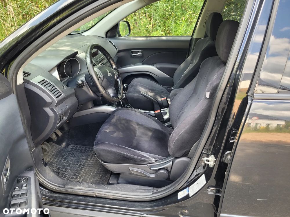 Mitsubishi Outlander 2.0 DI-D 4WD Invite - 7