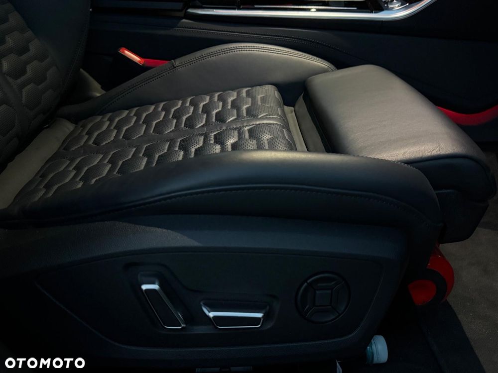 Audi RS6 Avant TFSI mHEV Quattro Performance Tiptronic - 14