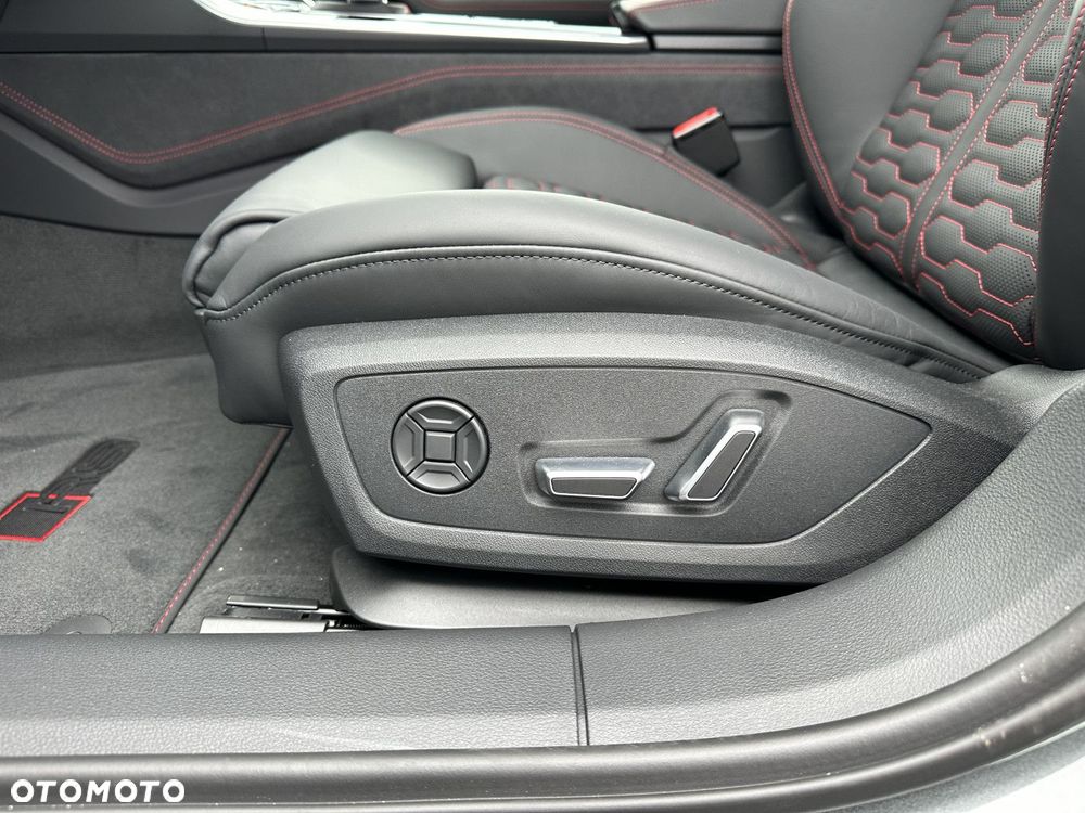Audi RS6 Avant - 15