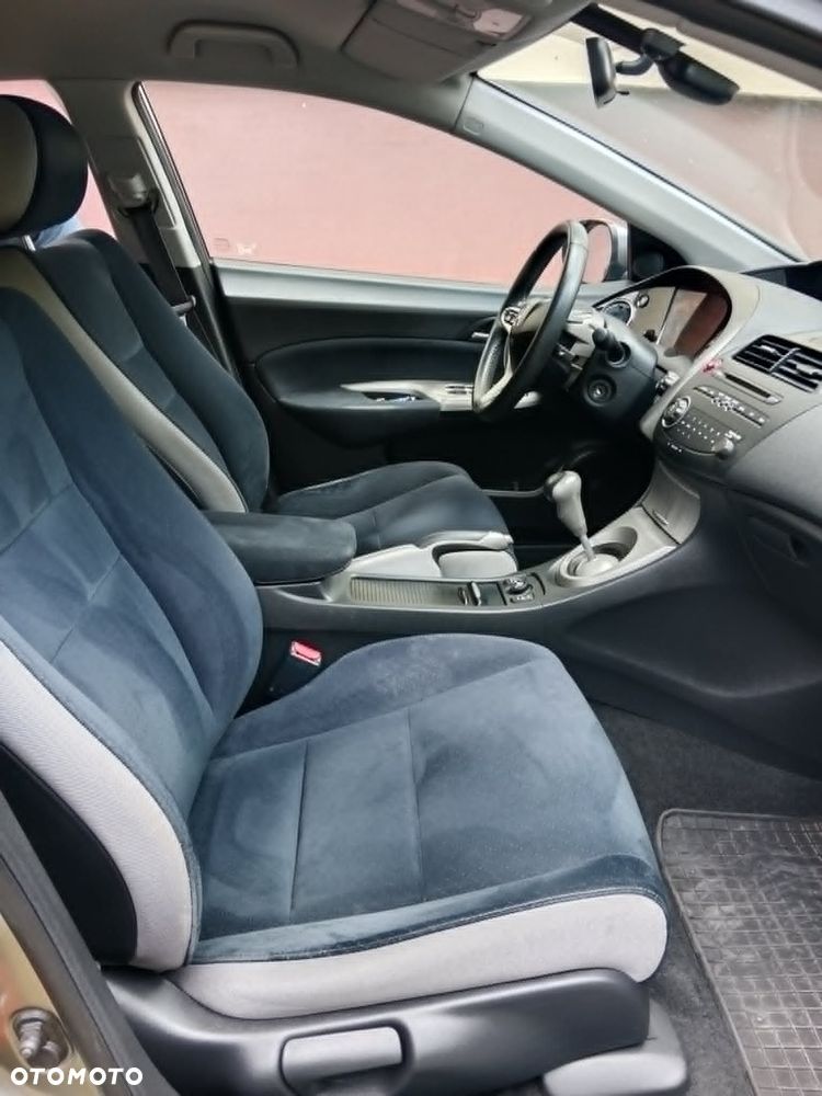 Honda Civic 1.8i-VTEC Sport - 11