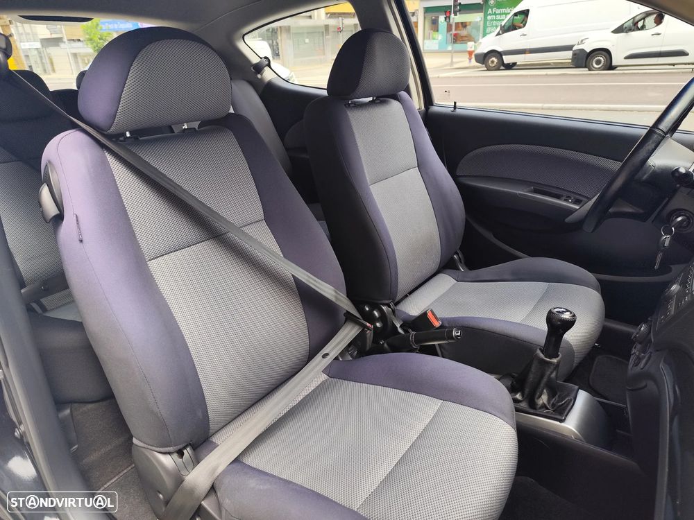 Chevrolet Aveo 1.2 LS - 13