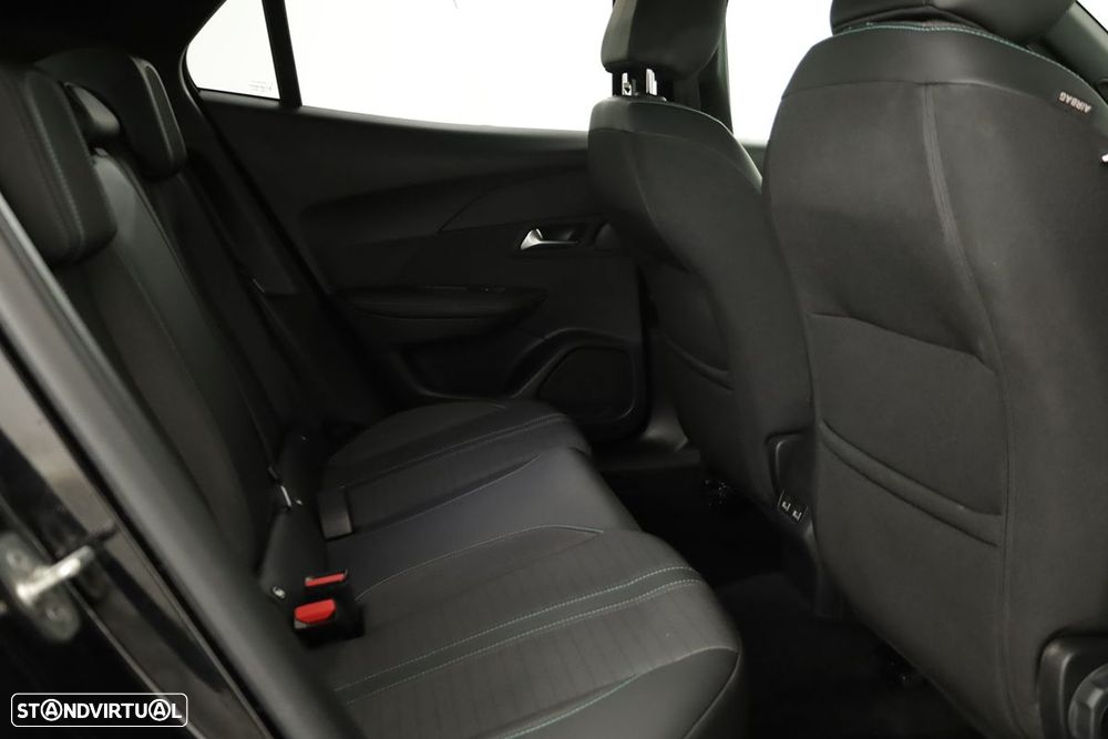 Peugeot 2008 1.2 PureTech Allure - 23