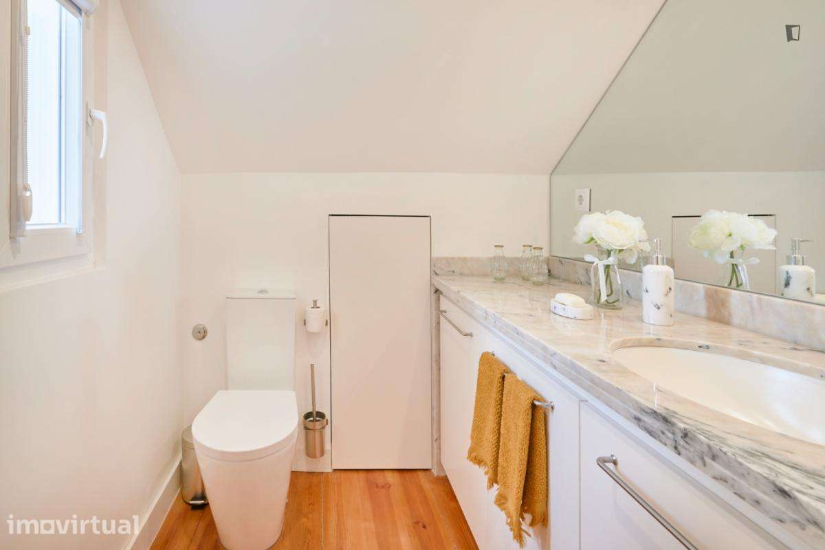 Apartamento com 4 quartos - localizado em Bairro Alto Lisbon - Grande imagem: 3/60