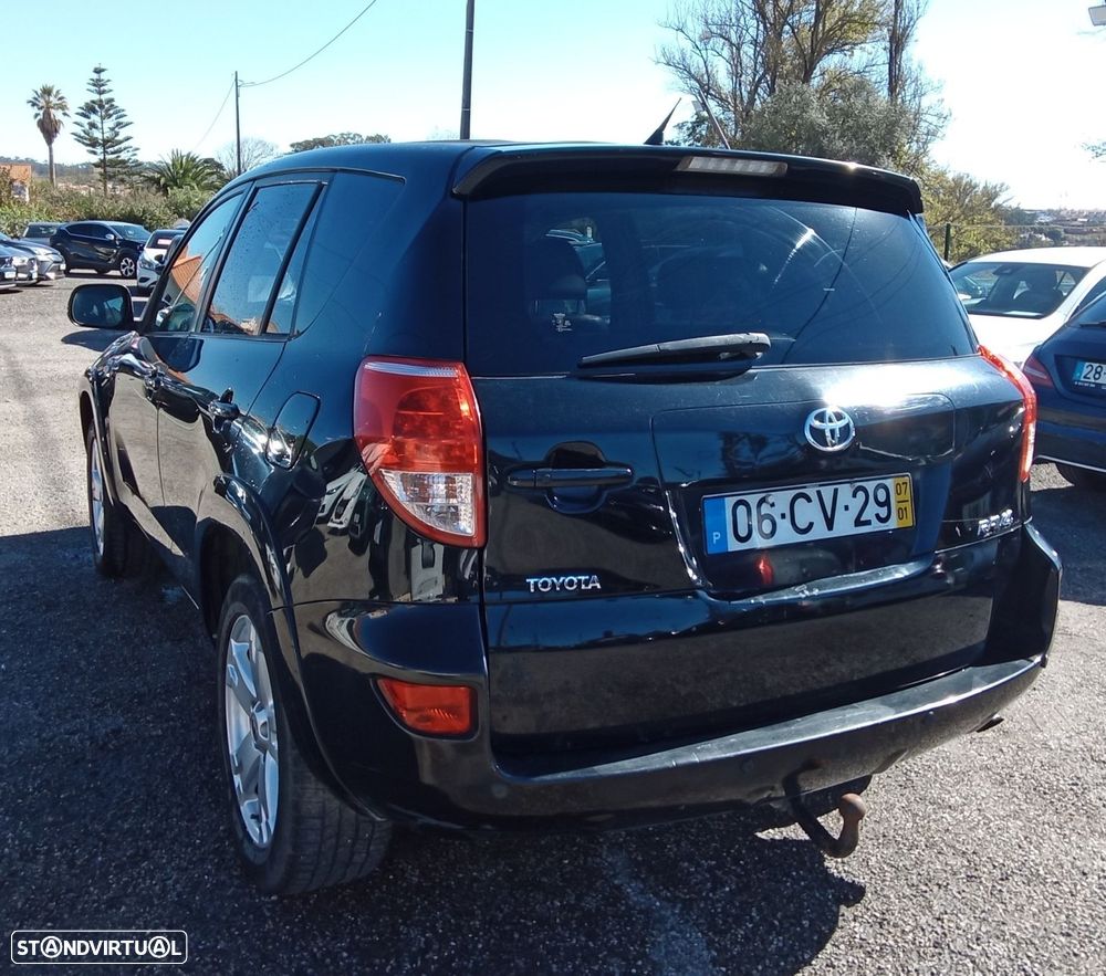 Toyota RAV4 2.2 D-4D X - 4