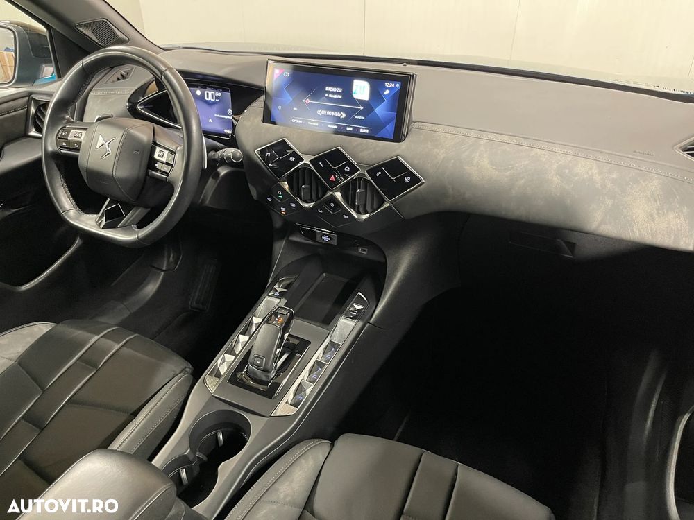DS Automobiles DS 3 Crossback ver-ds3-1-2-puretech-130-s-s-eat8-grand-chic - 8