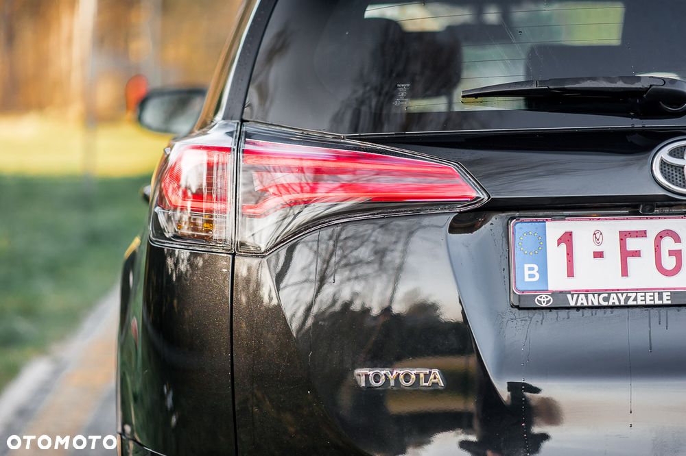 Toyota RAV4 2.0 D-4D Premium 4x2 - 12