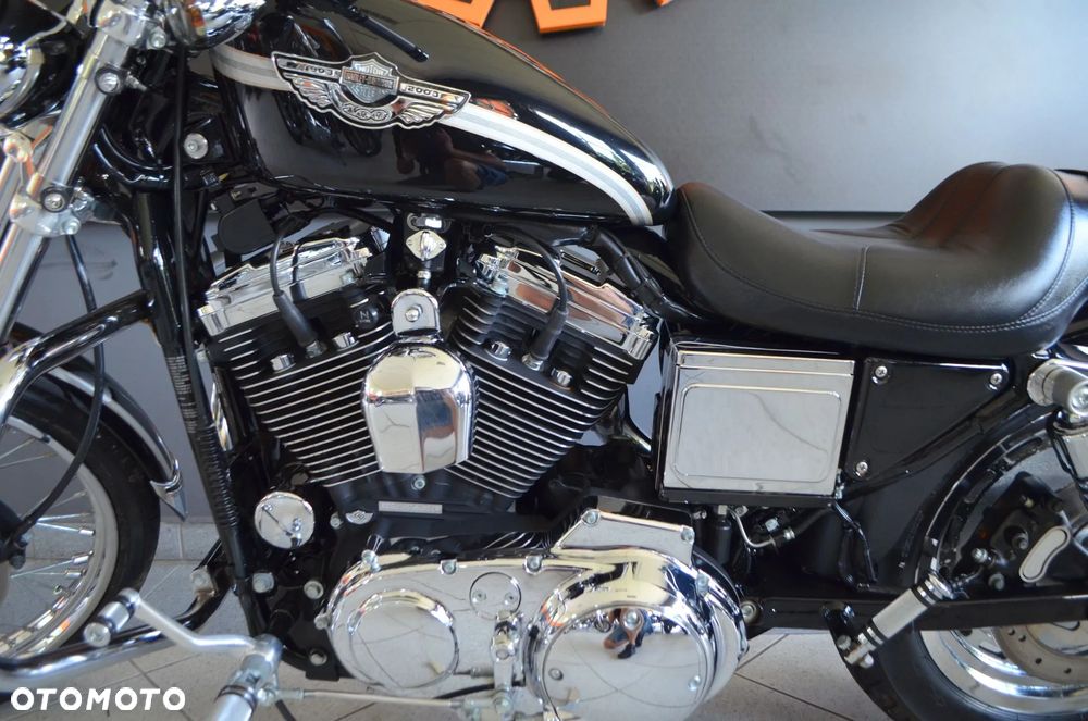 Harley-Davidson Sportster Custom 1200C - 25