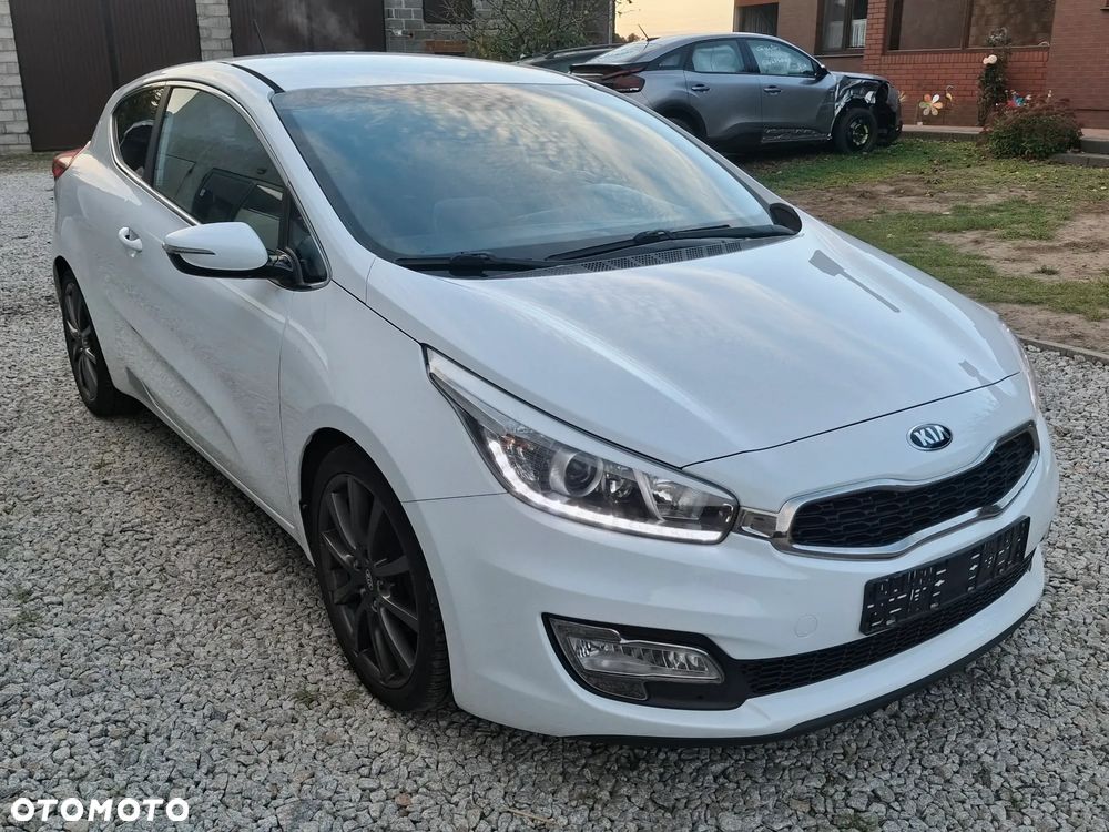 Kia ProCeed - 1