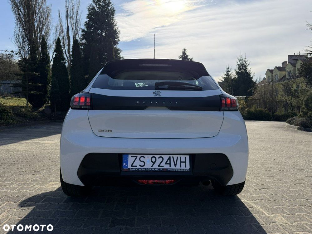 Peugeot 208 - 5
