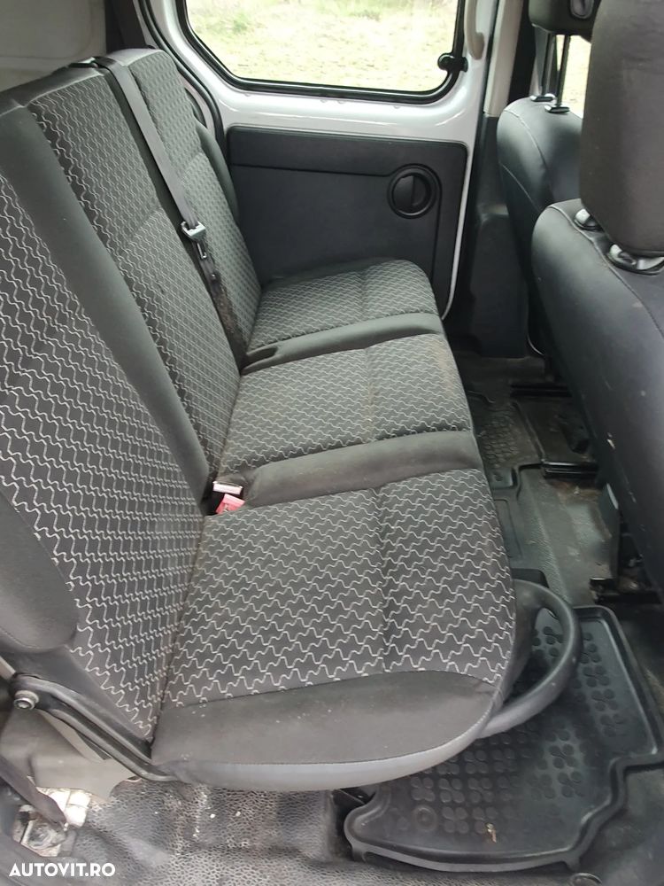 Renault Kangoo Maxi - 10